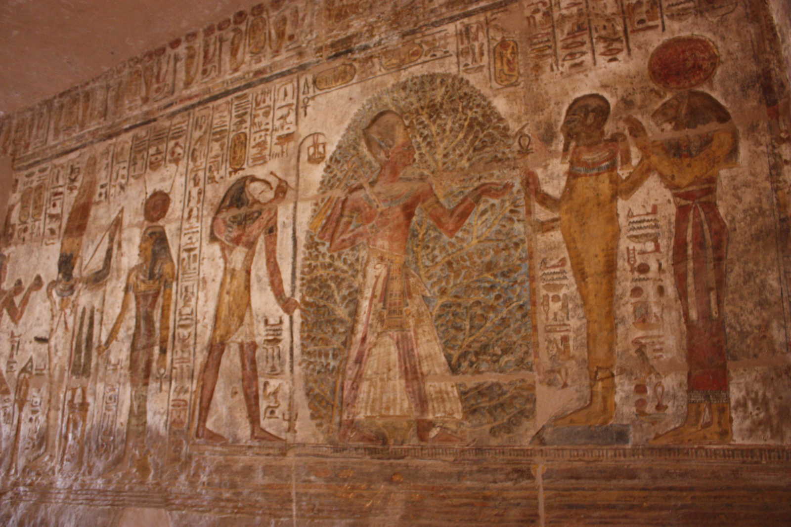 Temple lac Nasser © Petin Olivier