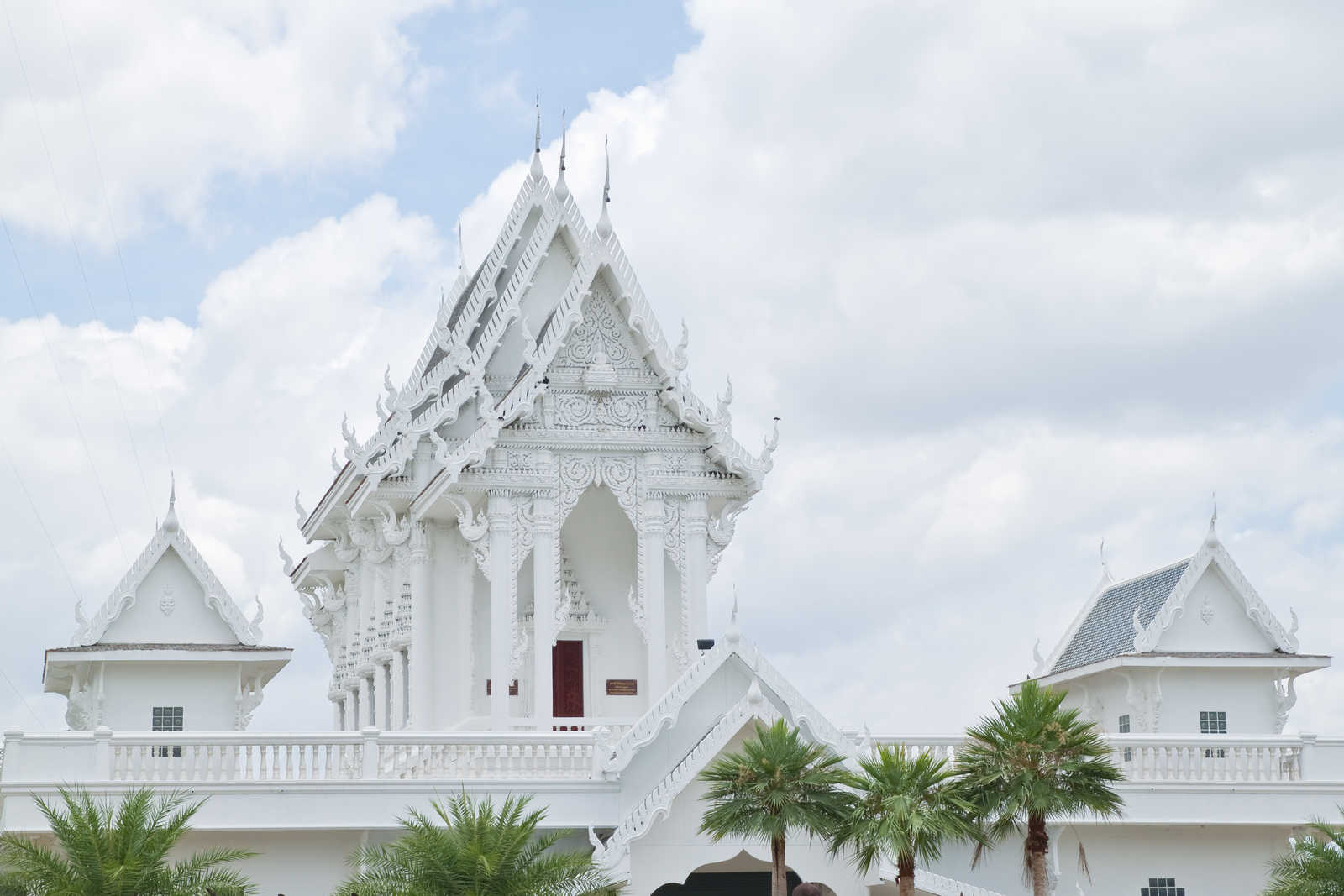 Temple Wat Tham Khuha Sawan © Satit Srihin
