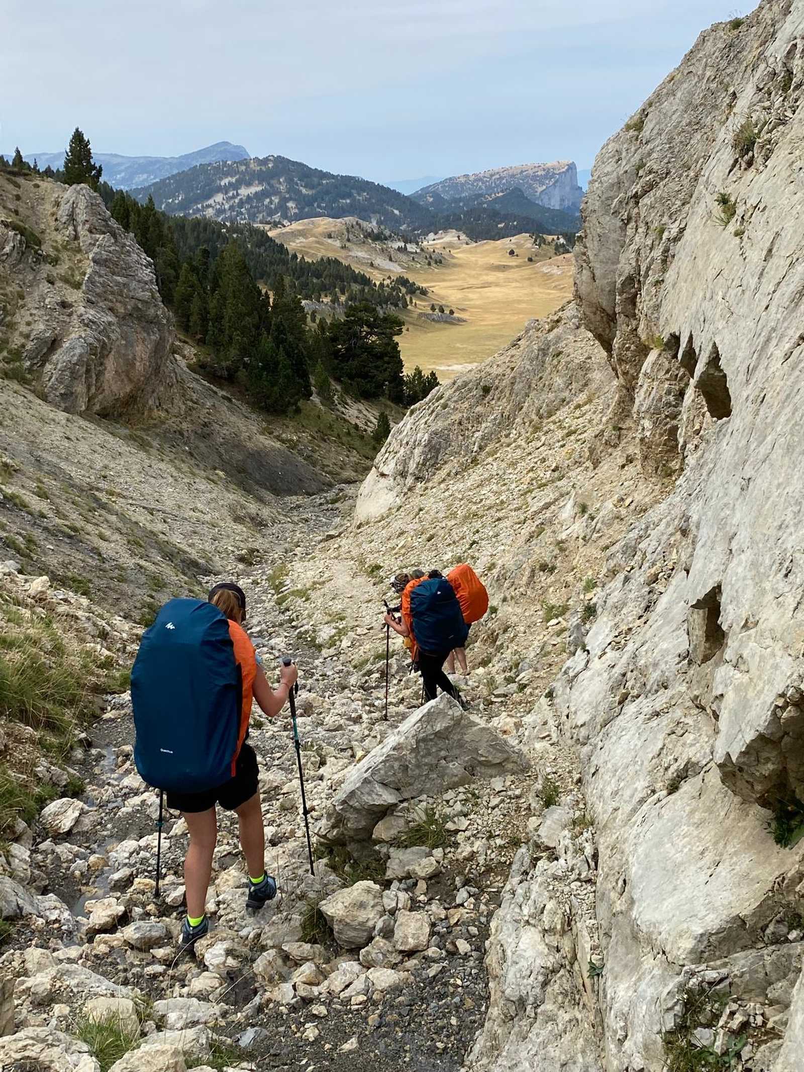 Traversée des hauts plateaux du Vercors, Alpes © Valois Cyril