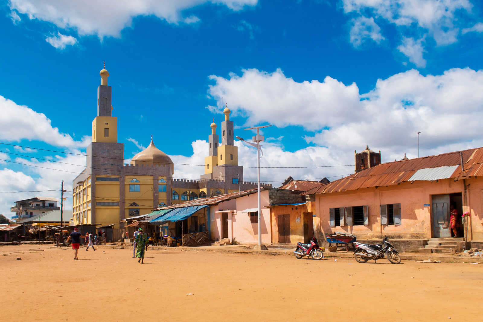 Village de Porto Novo, Bénin, Afrique © Pop_Gino