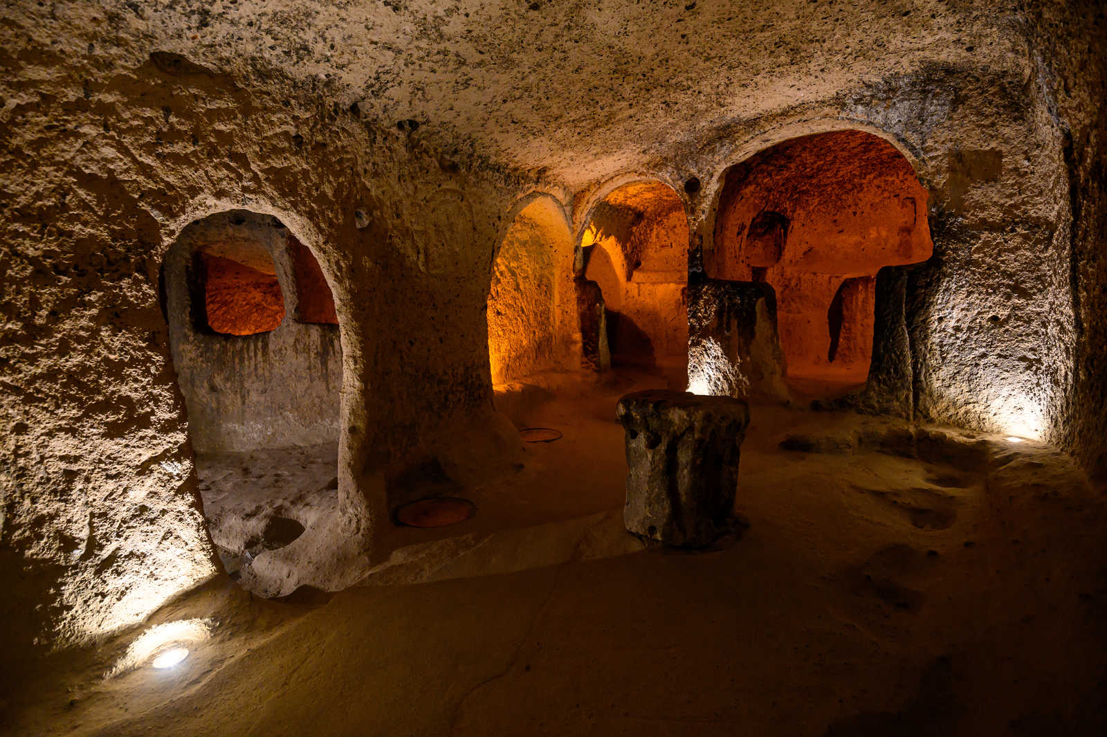 village souterrain de Kaymakli en Cappadoce © Mitzo_Bs