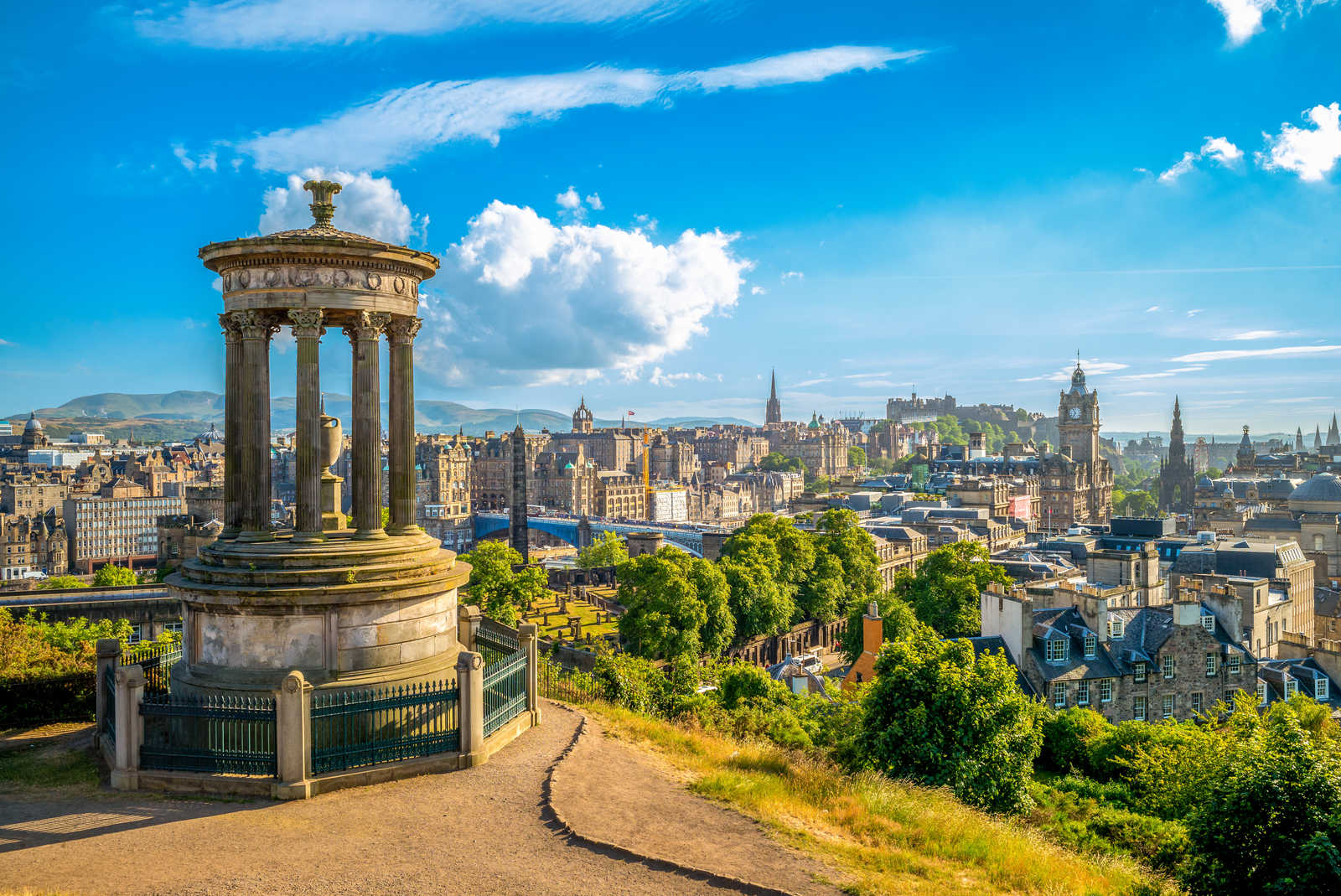 Ville d'Edimbourg en Ecosse © Richie Chan