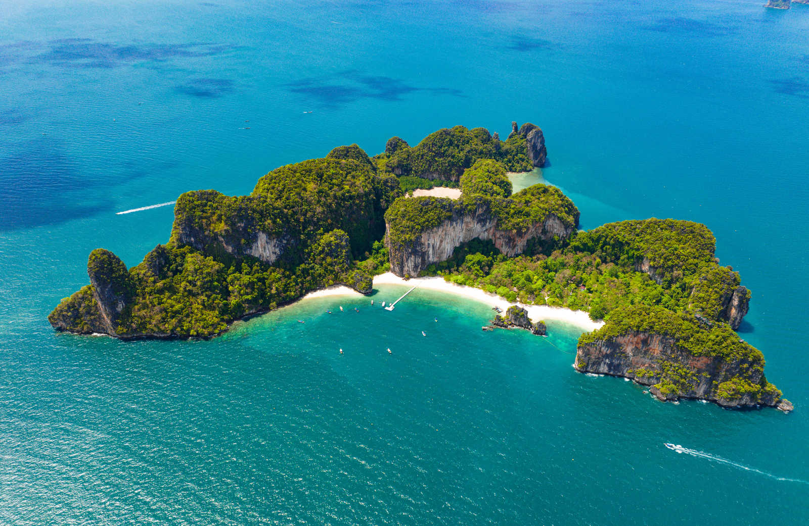 Vue aérienne de l'île de Koh Hong © Pierrick