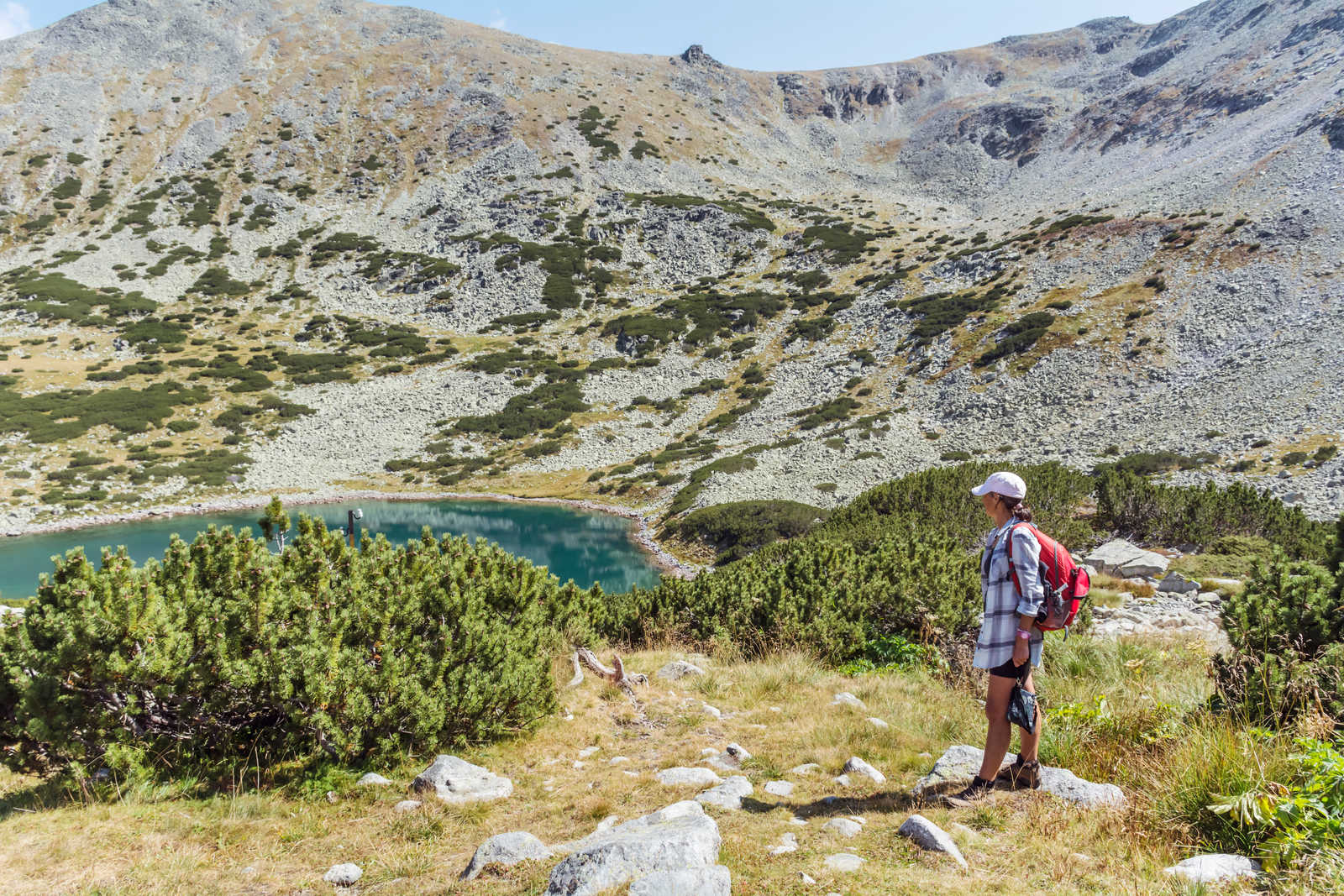 Vue sur le lac  dans les montagnes de Rila © Boryanam