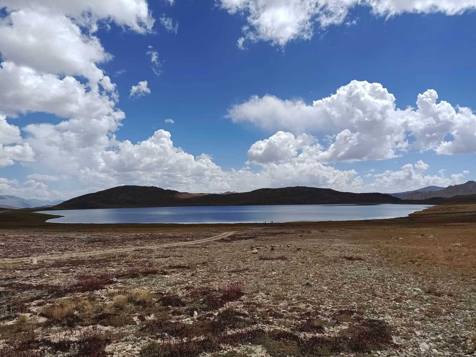 Vue sur le lac Sheosar © Kndp