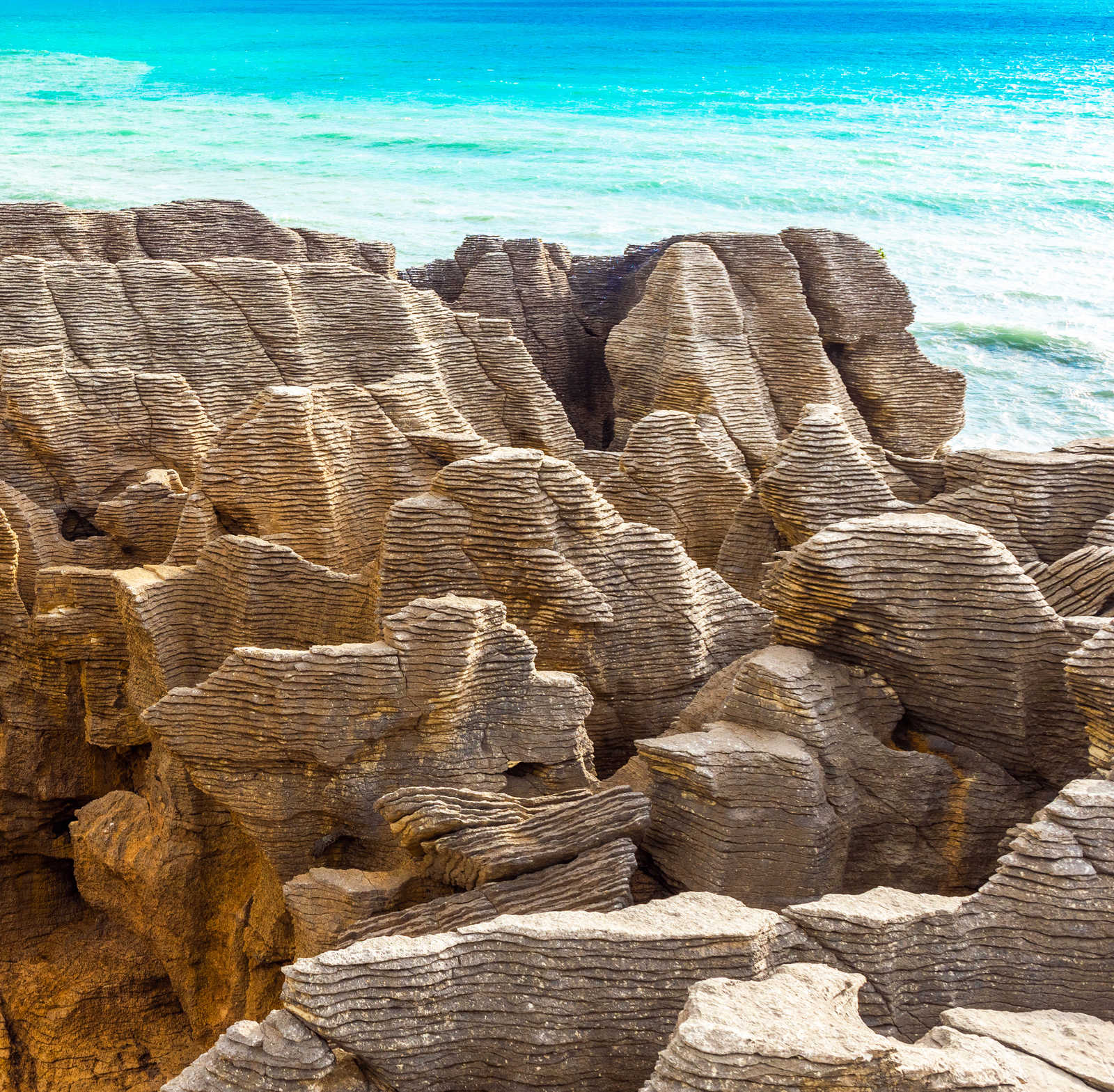 Vue sur les Pancake Rocks à Punakaiki, île du Sud © Ggfoto