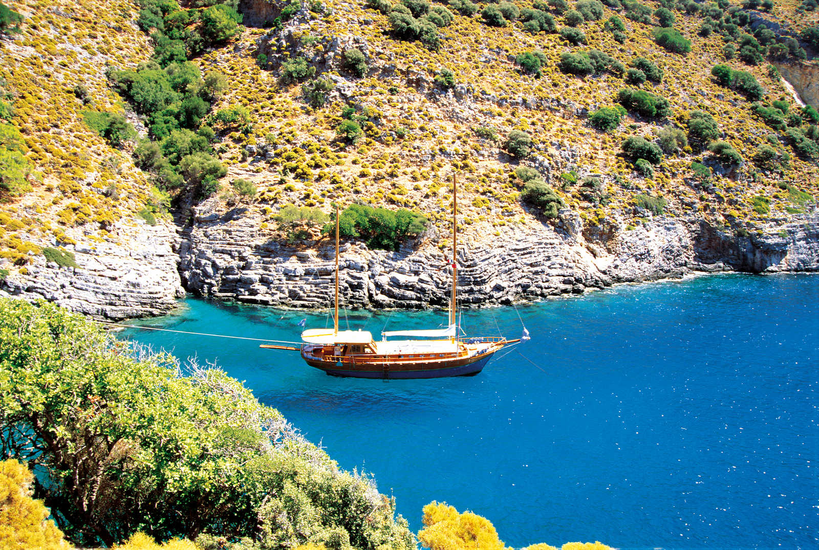 Image Caïque et rand'eau turquoise en Lycie