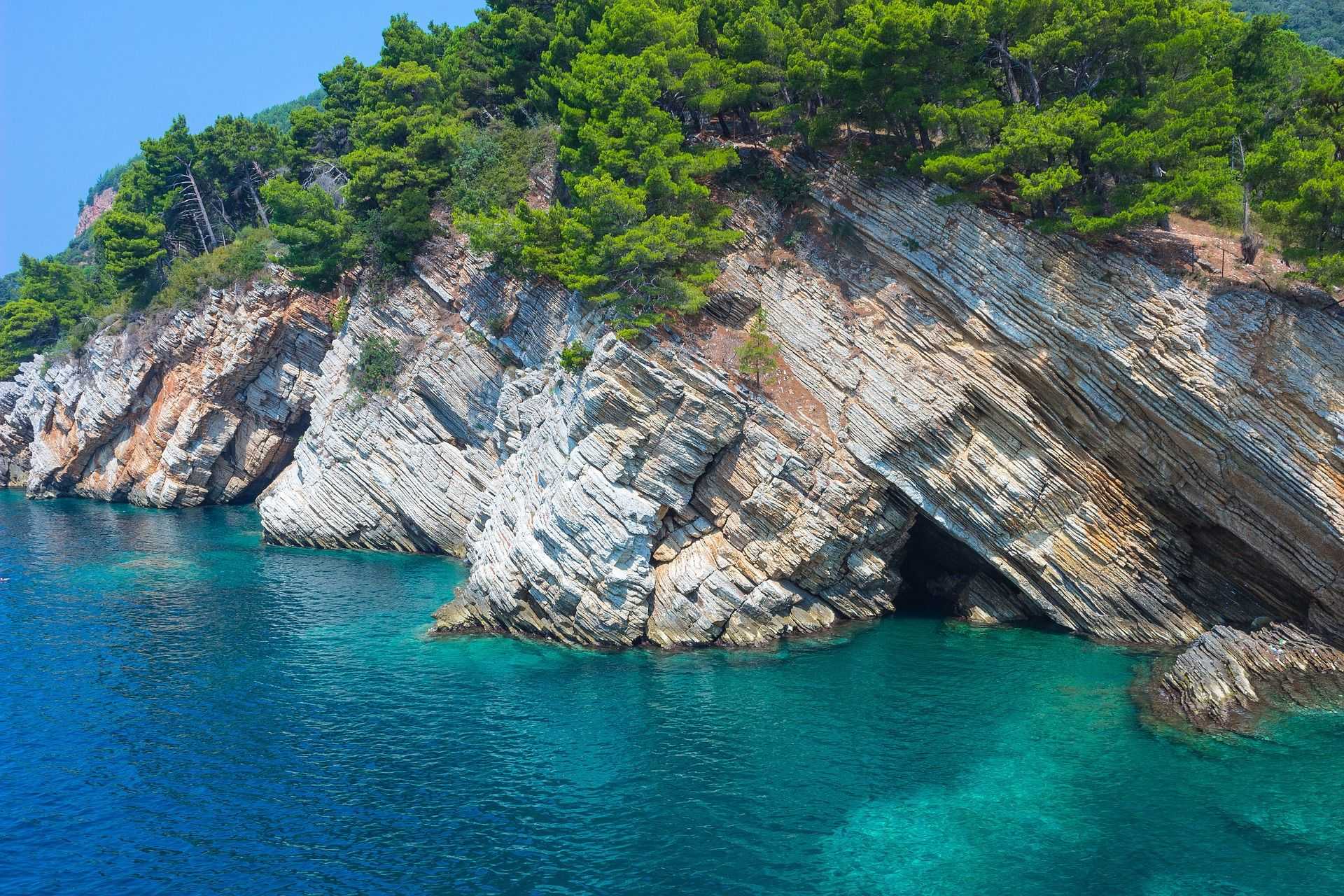 Eaux de Petrovac, Montenegro