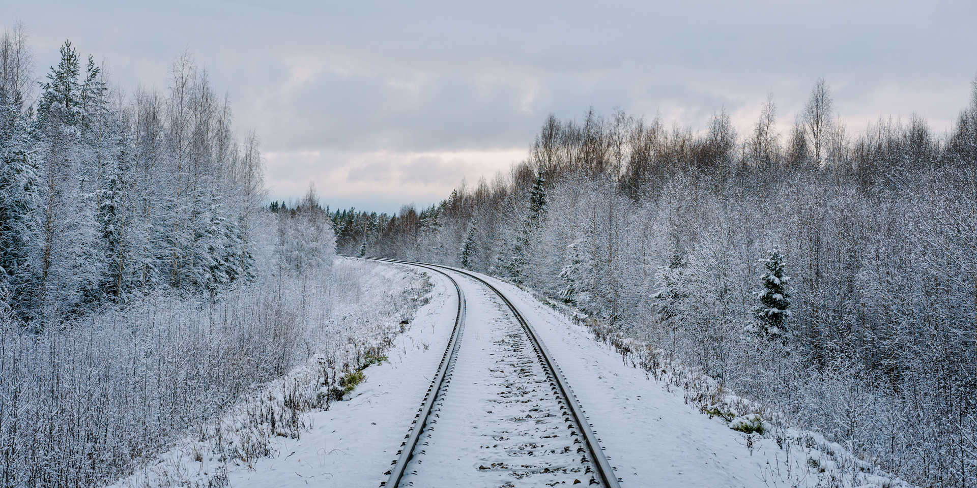 Finlande Rovaniemi train hiver © Adobe Stock Finlande Rovaniemi train hiver