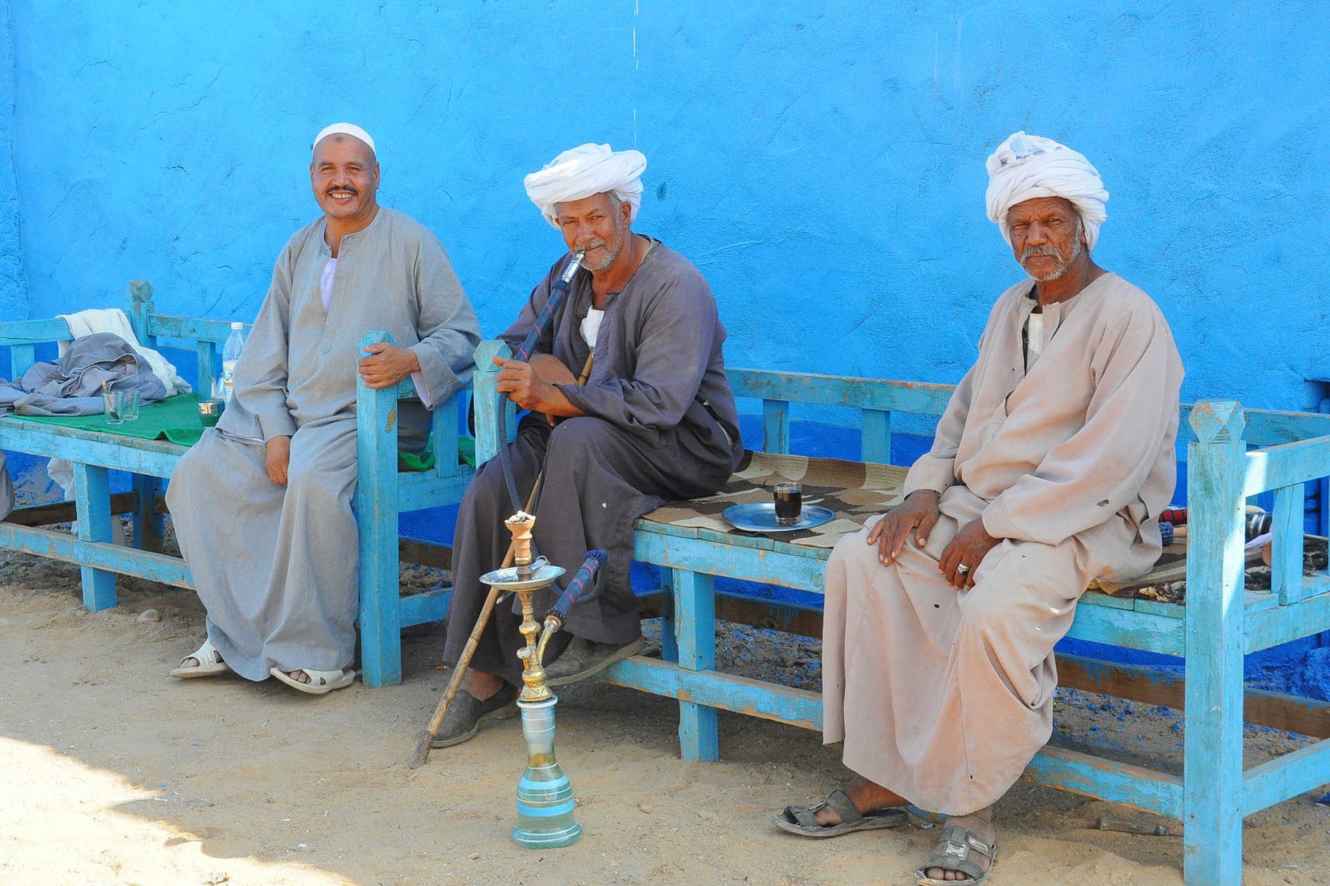 Habitants de village sur le Nil