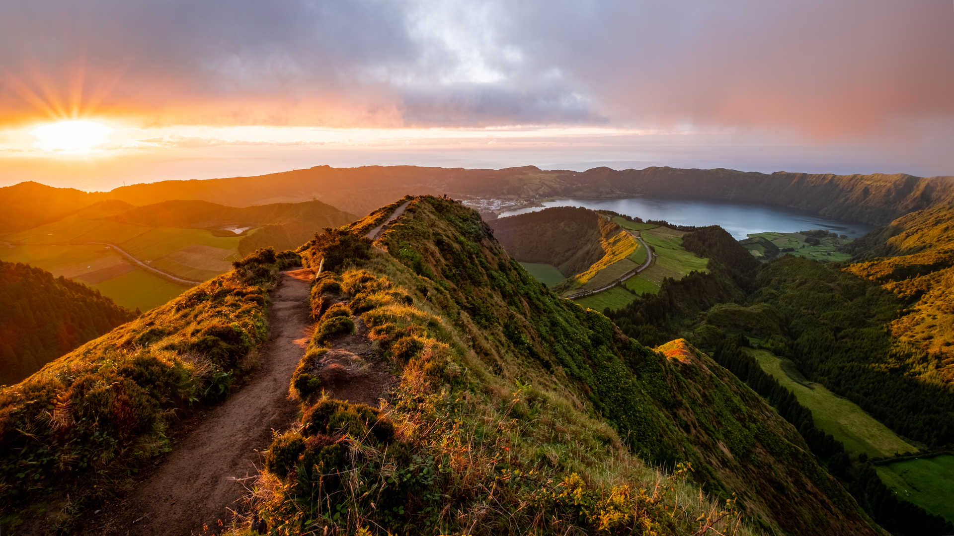 Mirante do Canário au coucher du soleil, São Miguel - Açores