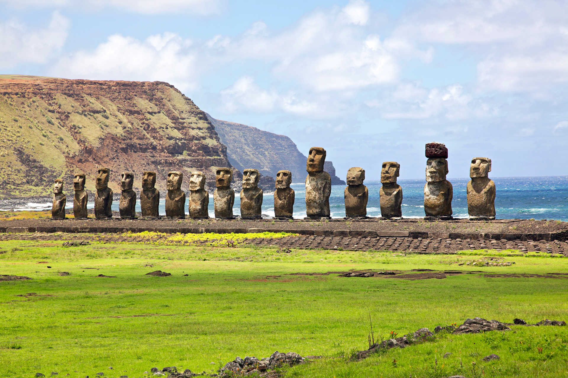 Moaï Ahu Tongariki sur l'île de Pâques