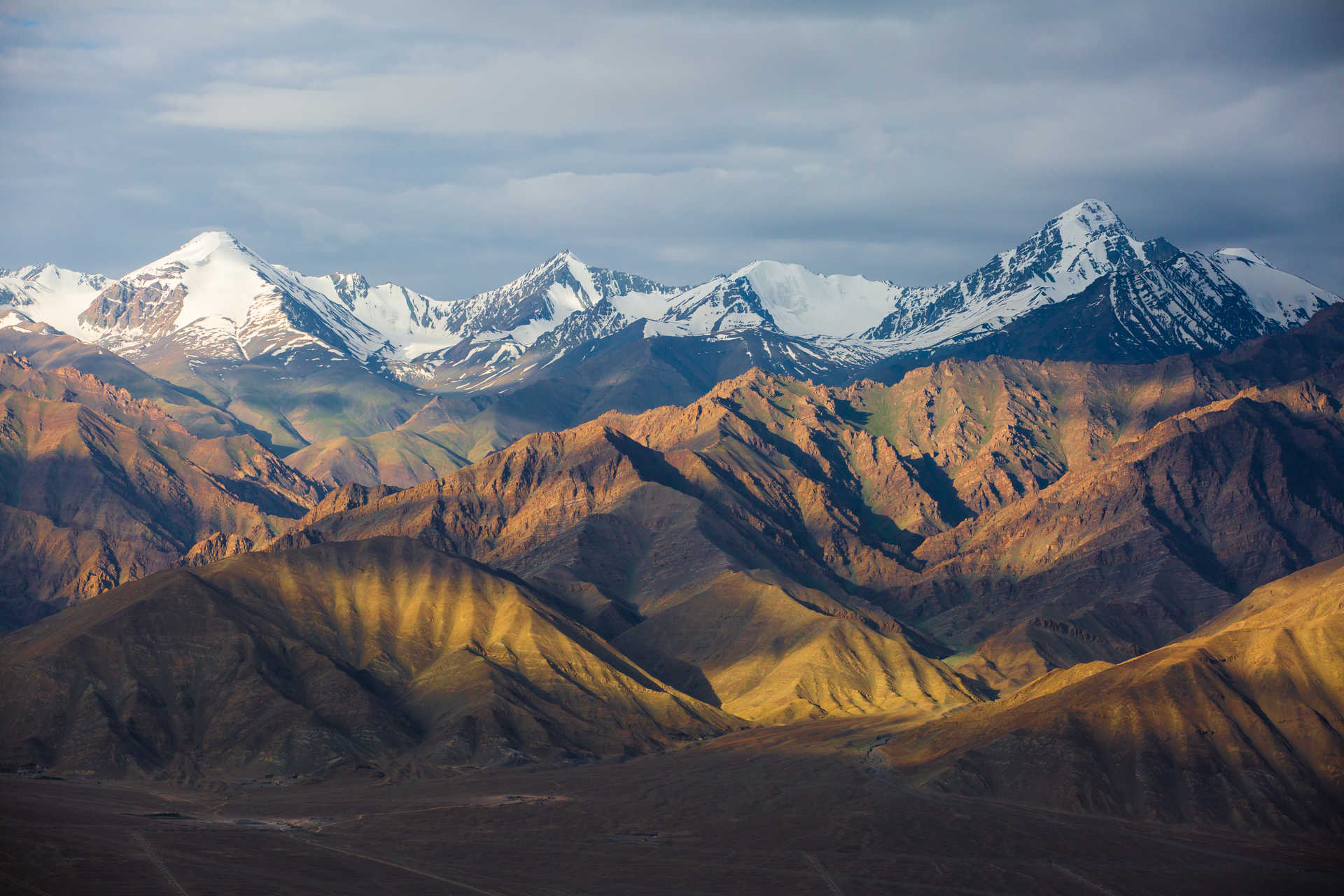 Montagnes dans l Himalaya indienne