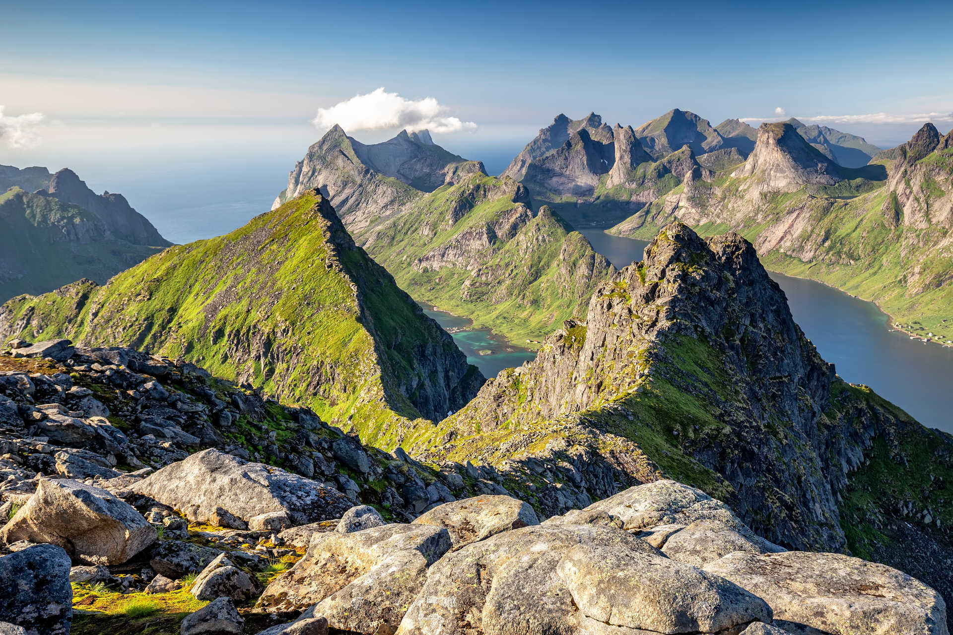 Norvège Lofoten été Munkan Mountain