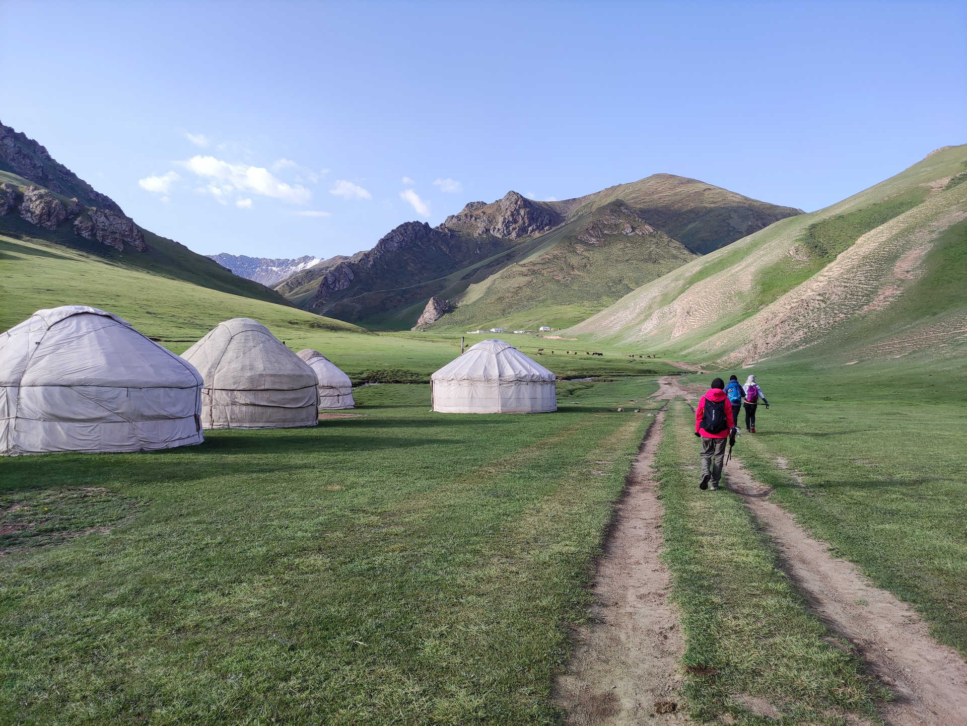 Randonnée à Tach rabat en Kirghizie