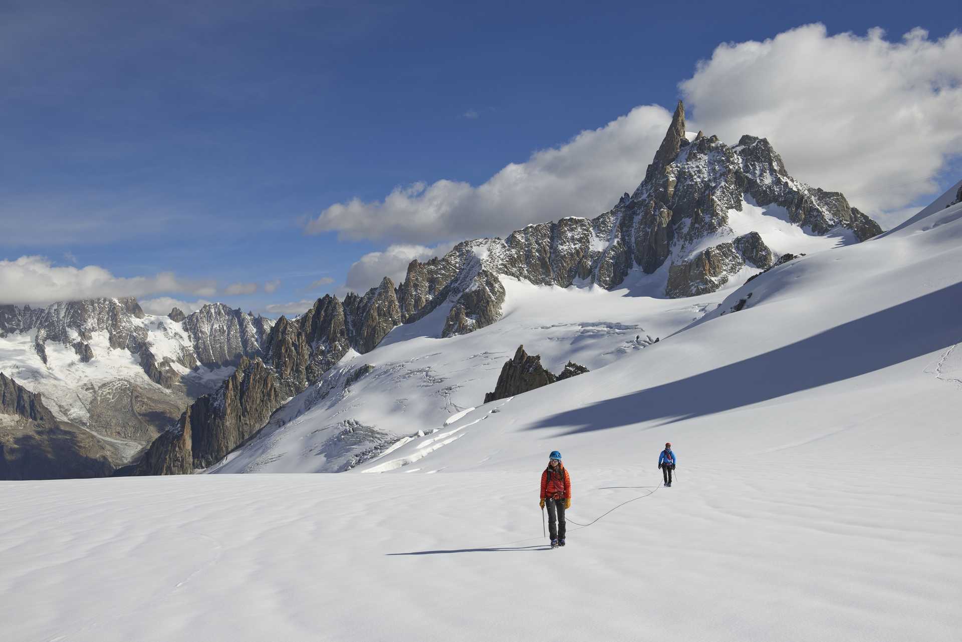 Randonnée glaciaire dans le massif du Mont Blanc