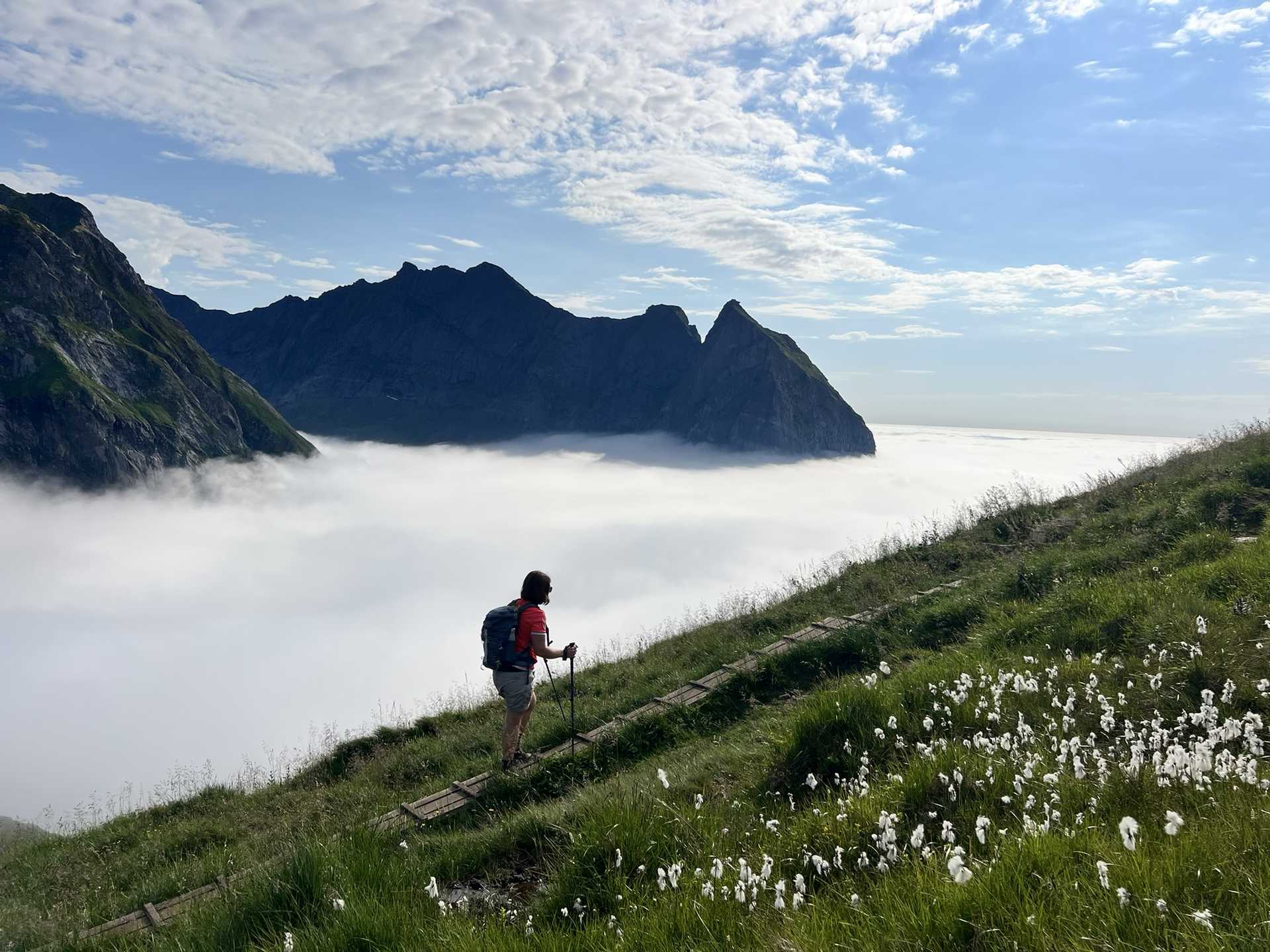 Randonnée vers le Ryten avec la mer de nuages