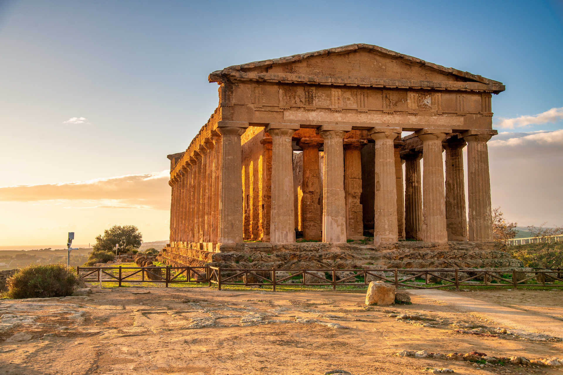 Temple de la Concorde dans la Vallée des Temples à Agrigente en Sicile