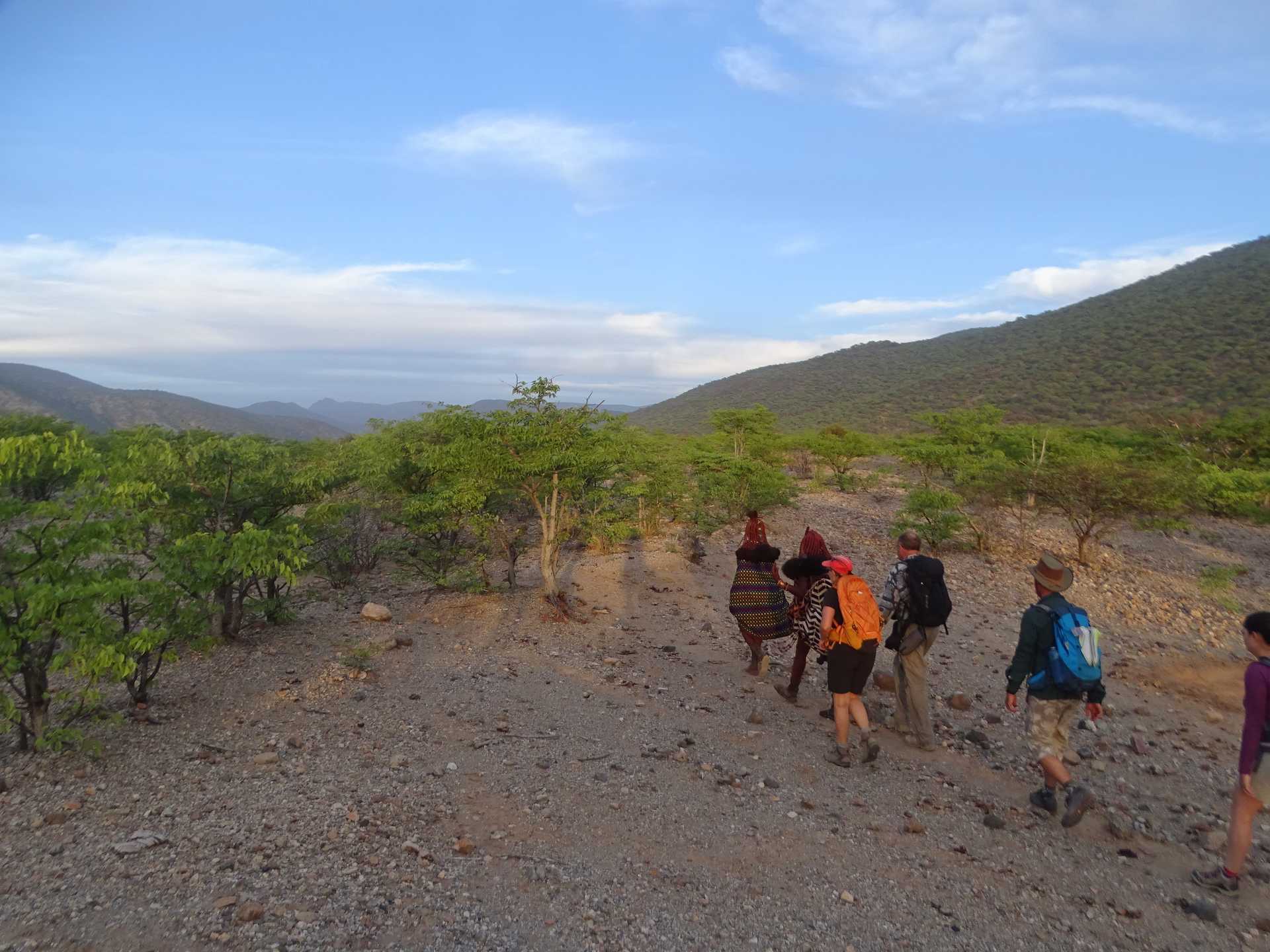 Trek avec les Himbas dans la région du Kaokoland en Namibie © Jammet Mélanie Trek avec les Himbas dans la région du Kaokoland en Namibie