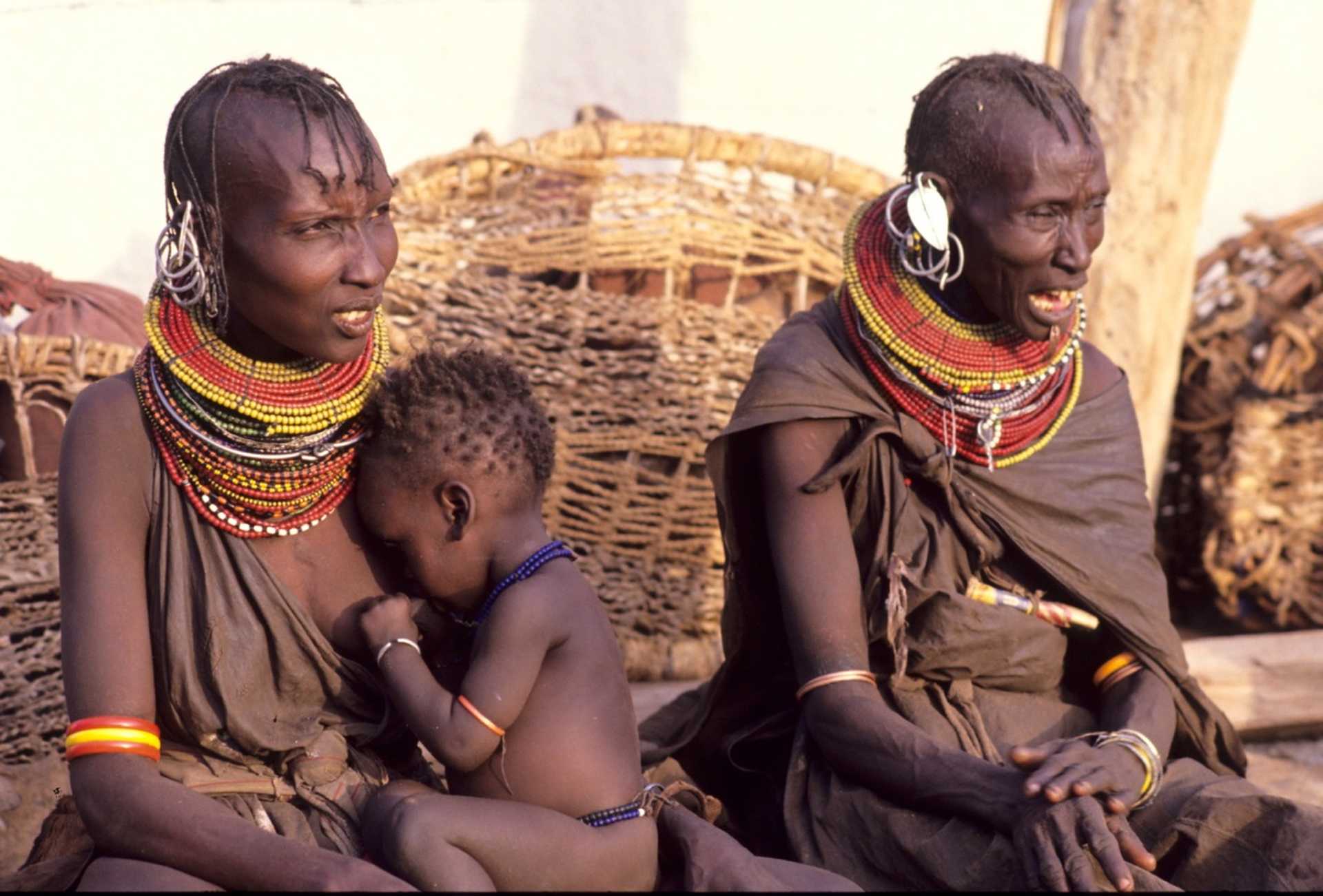 Tribu Nilotique près du Lac Turkana au Kenya