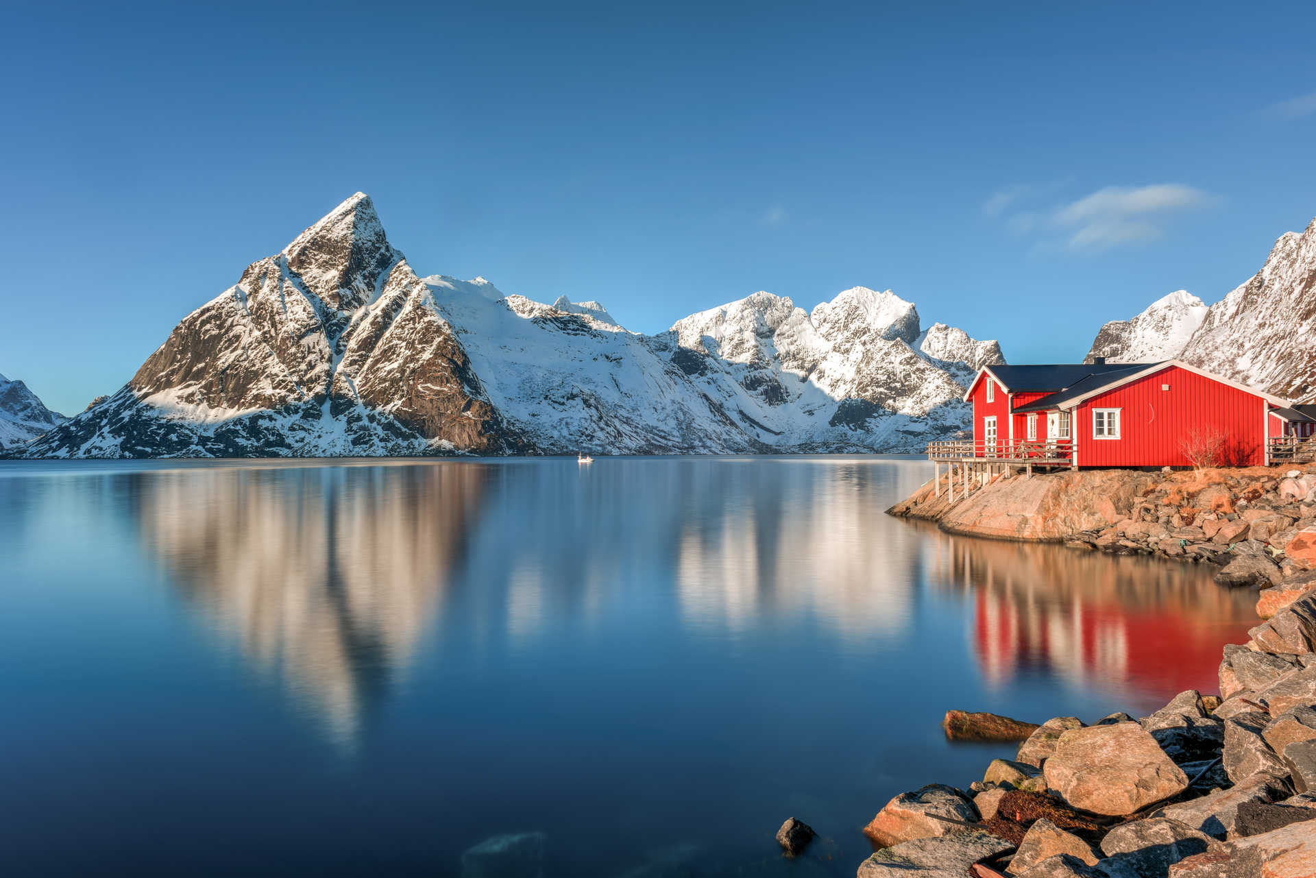 Village de Reine dans les Lofotens en Norvège l hiver