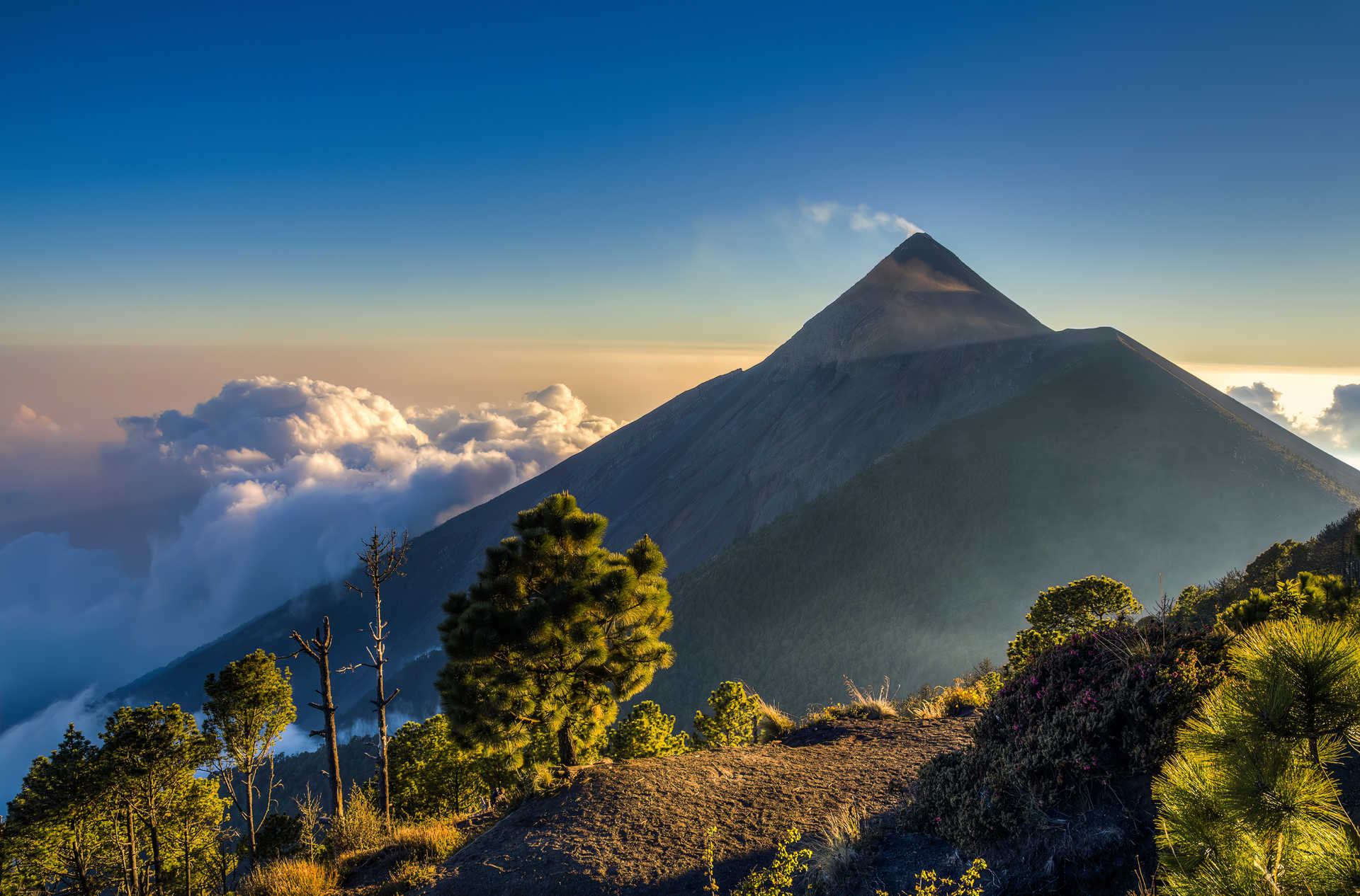 Volcan Fuego au repos au Guatemala