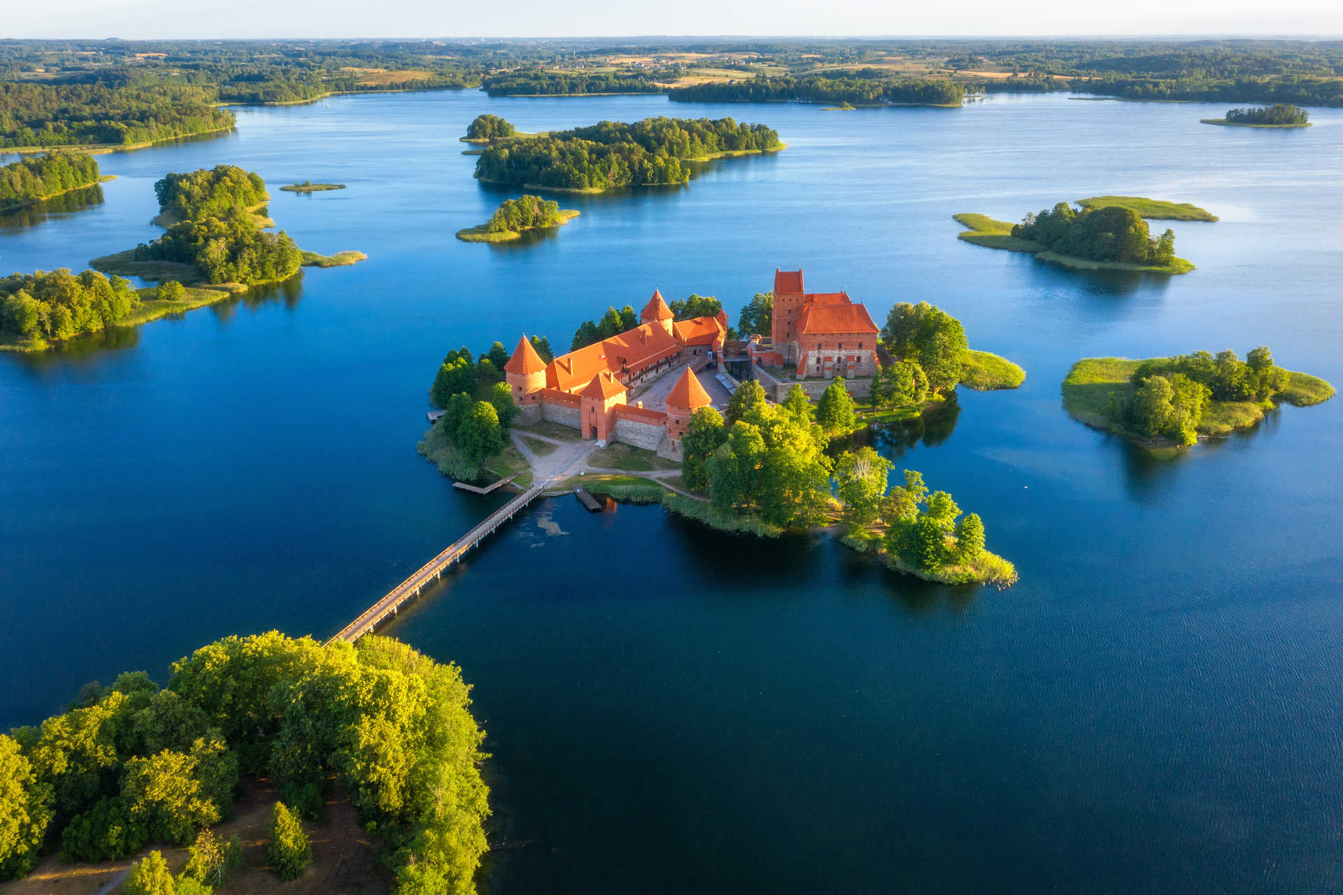 Vue aérienne du château de Trakai en Lituanie