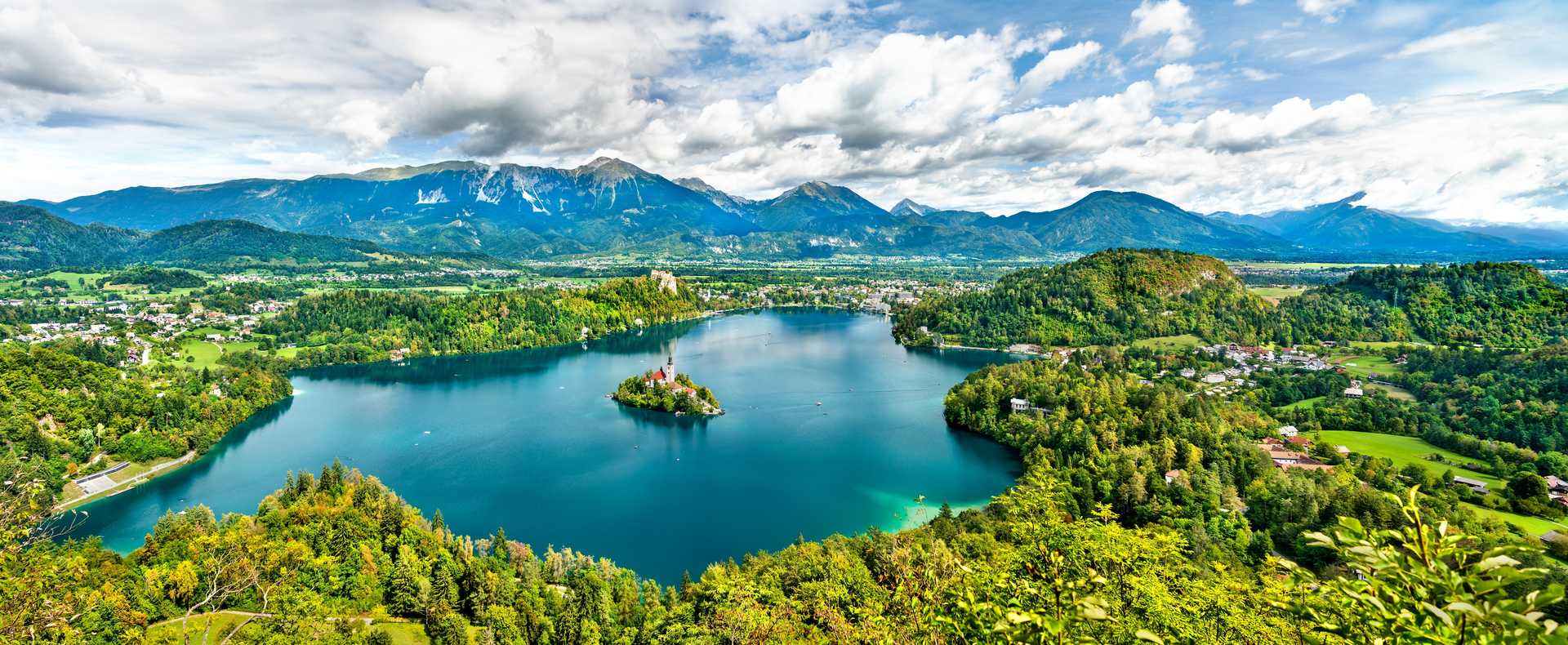 Vue panoramique sur le lac Bled en Slovénie