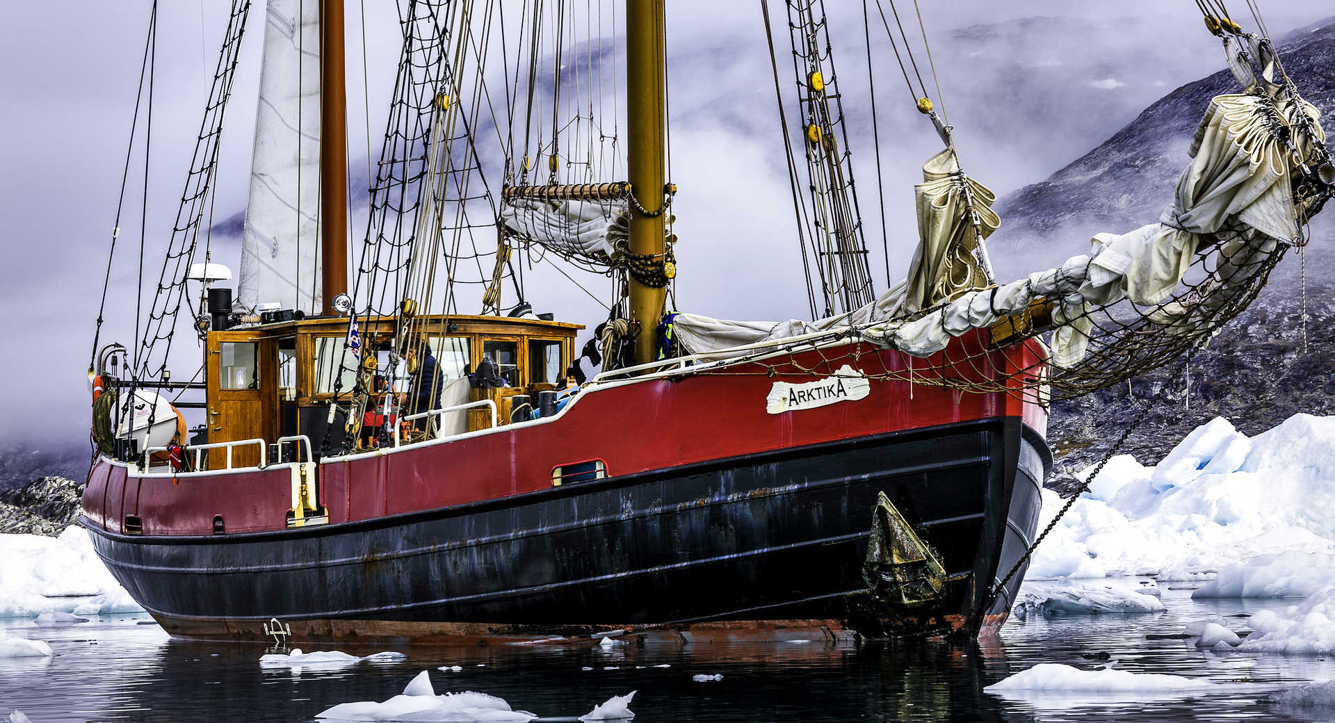 Bateau de croisière Aurora Arktika, voyage en voilier en Islande