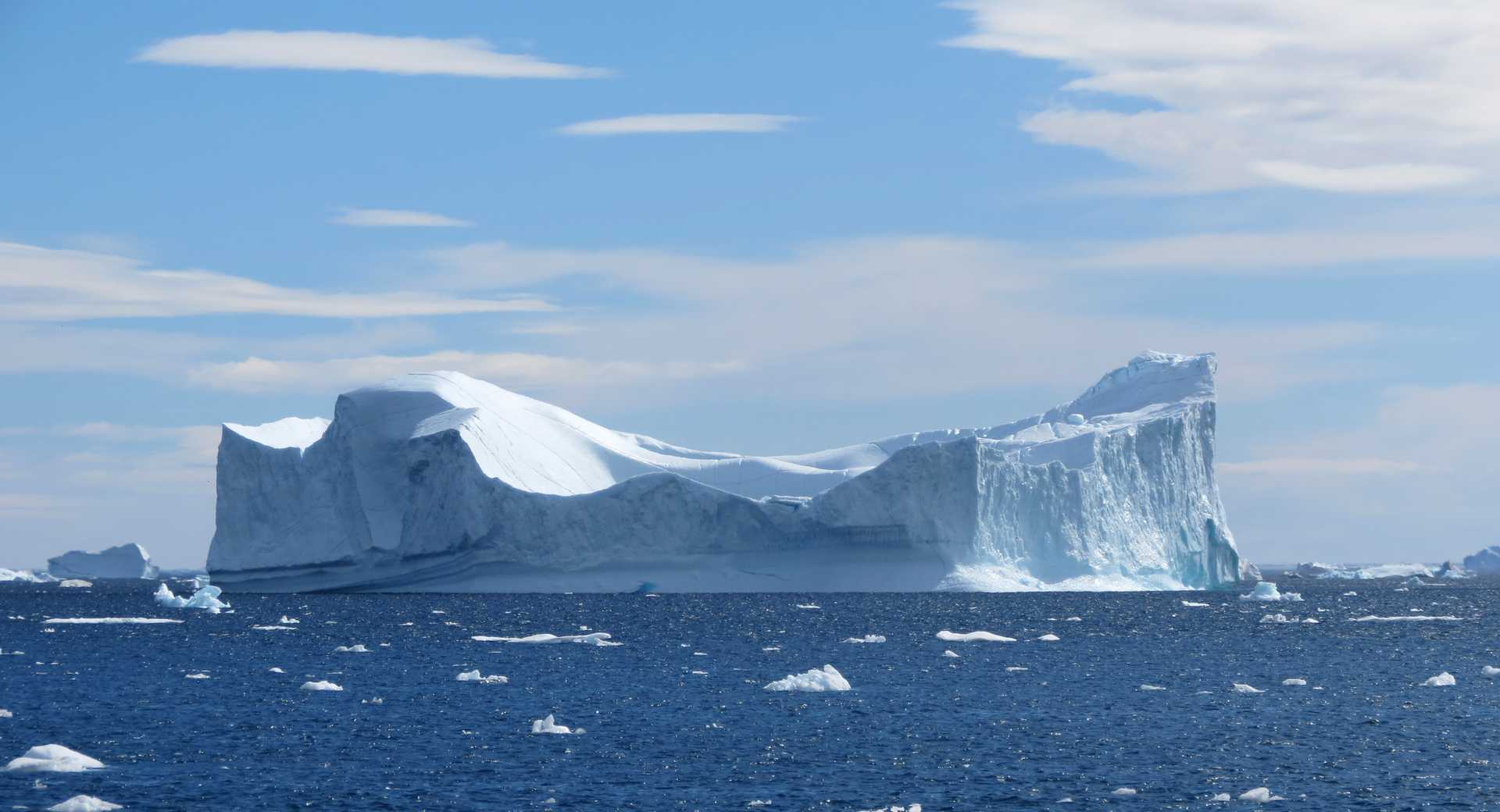 Iceberg géant au Groenland - © Graly Florian Iceberg géant au Groenland