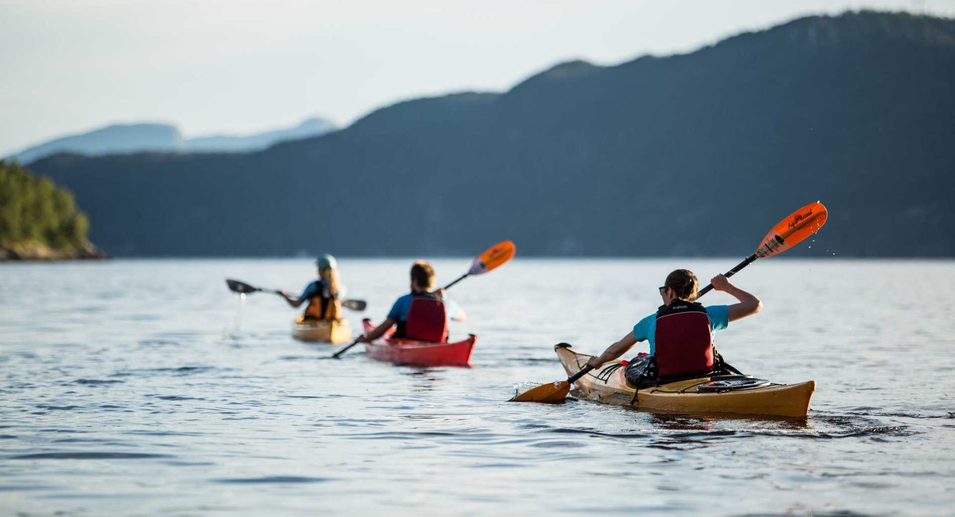 Kayak de mer en Norvège près de Jondal