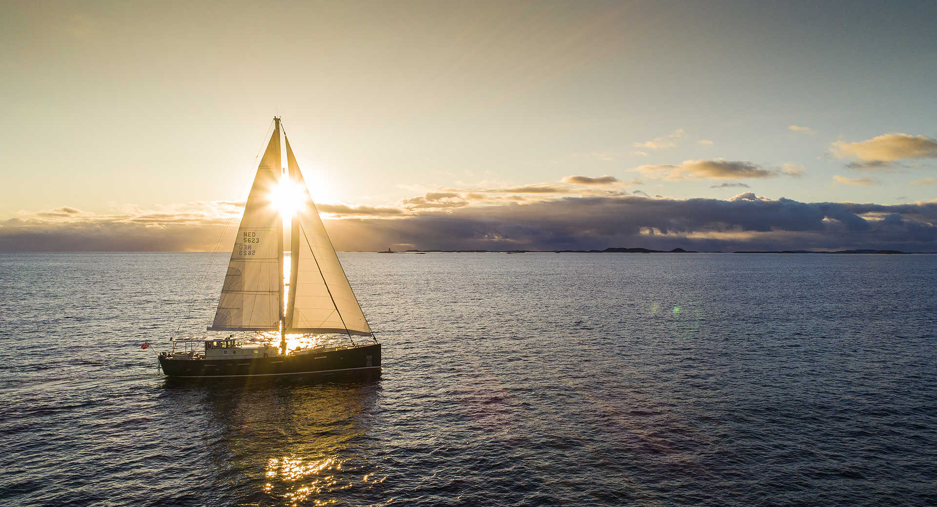Valiente sous le soleil de minuit © Seil Norge Valiente sous le soleil de minuit