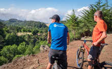 A vélo avec notre guide à Madère