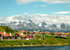 village au bord de l'eau en Patagonie en Argentine