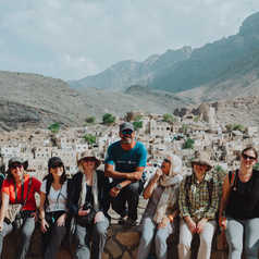 Groupe de randonneurs avec leur guide Nabil, à Oman