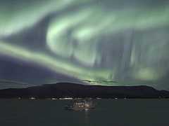 Observation des aurores boréales en bateau en Islande
