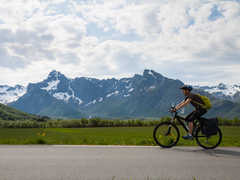 VTT sur la route des Lofoten en Norvège