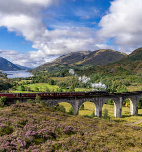 Glenfinnan, célèbre viaduc d'Harry Potter en Ecosse