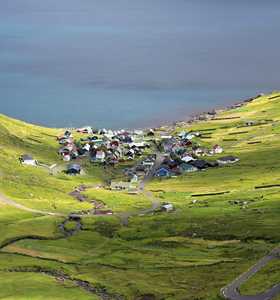 Village de Funningur sur l'île d'Eysturoy aux Féroé