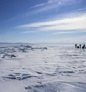 Voyage randonnée pulka glace baikal
