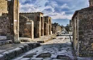 Allées de Pompei