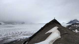 Sur les crêtes du glacier de Svéa, Svalbard