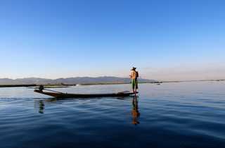 Pêcher sur le lac Inle