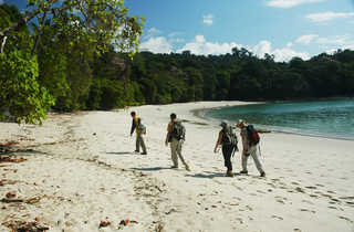 Photo d'une rando sur une plage du Pacifique au Costa Rica - © Giraud Raphael randonnée et trekking parc Manuel Antonio, côte pacifique, Costa Rica
