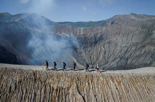 Randonnée sur le volcan Bromo en Indonésie - © Sinssaine Bertrand Randonnée sur le volcan Bromo en Indonésie