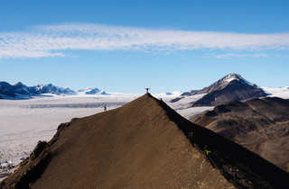 Randonnée sur les crêtes du Svalbard dans le Grand Nord