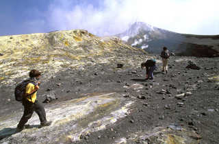 Randonnée sur Vulcano dans les îles éoliennes en Sicile en Italie - © J.M. PORTE Randonnée sur Vulcano dans les îles éoliennes en Sicile en Italie