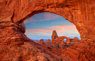 Arc dans le parc national des Arches dans l'Utah aux USA