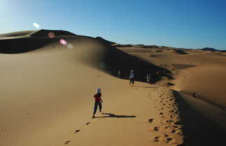 Enfant dévale dune, Maroc