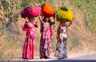Femmes indiennes sur la route